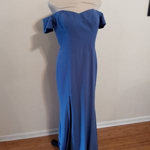 Off shoulder gown with front ride spilt above the knee size LARGE